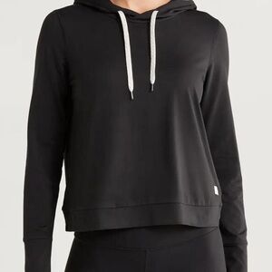 Vuori Women's Black and Grey Hoodie
